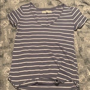 Super cute striped abercrombie tee